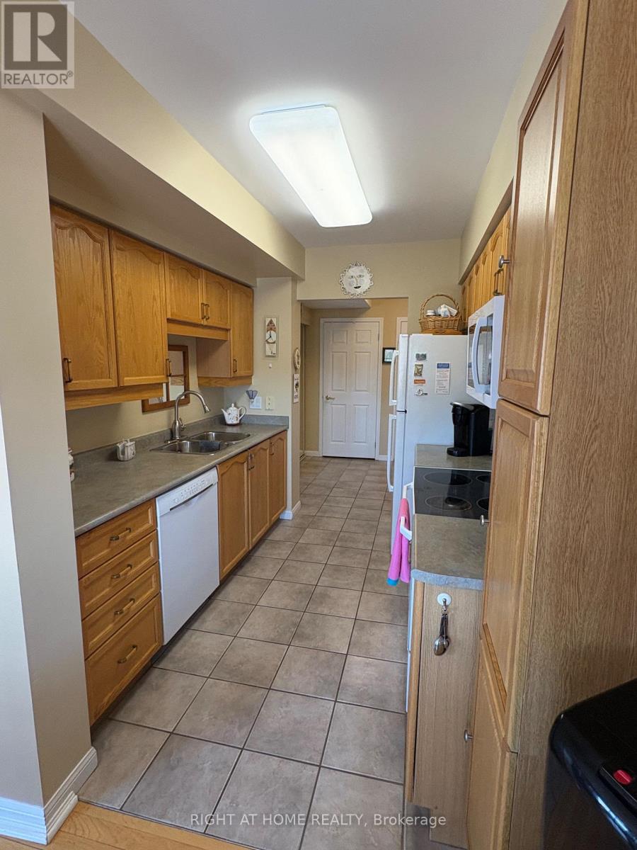 404 - 94 Dean Avenue Property Photo 33
