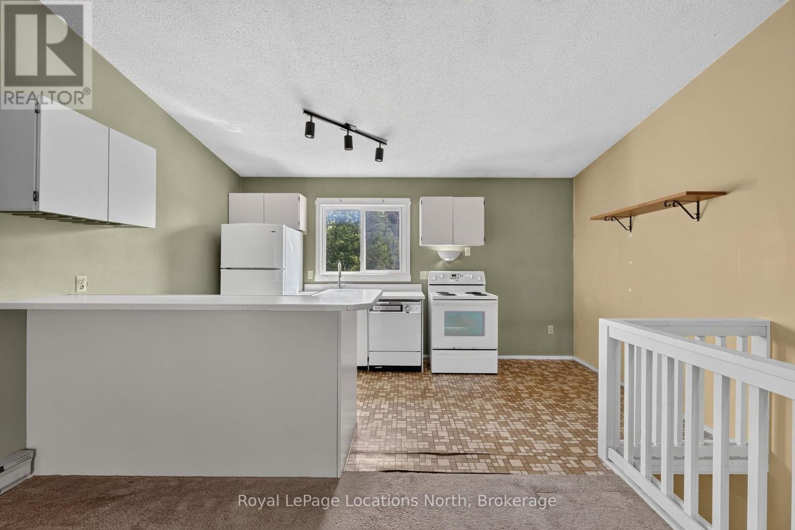 253 - 13 Harbour Street W Property Photo 12