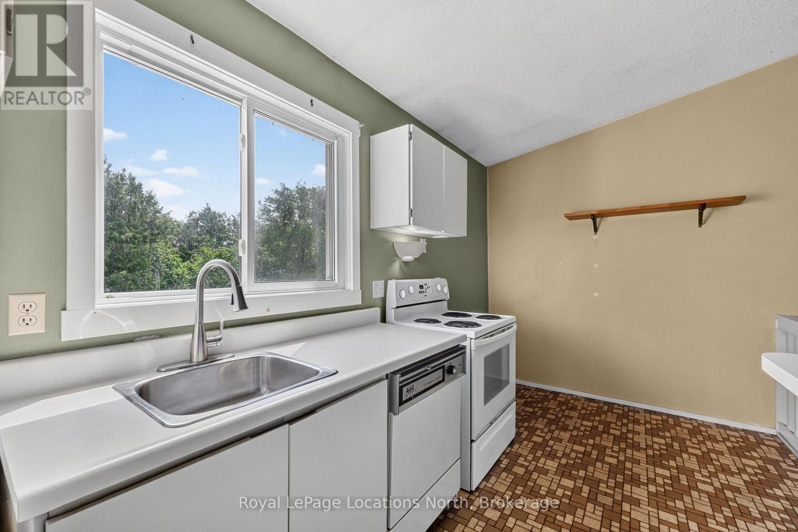 253 - 13 Harbour Street W Property Photo 16