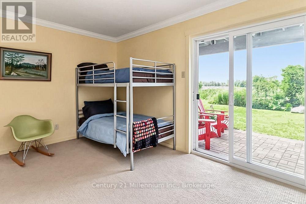 21 - 127 Fairway Crescent Property Photo 6