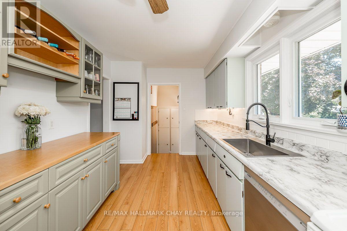 23 Downsview Drive Property Photo 13