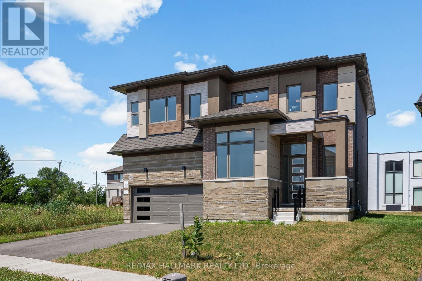 3769 SUNBANK CRESCENT Property Photo 1