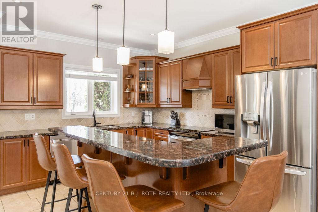 12 Lloyd Cook Drive E Property Photo 6