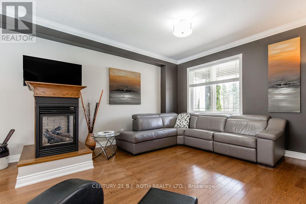 12 Lloyd Cook Drive E Property Photo 12