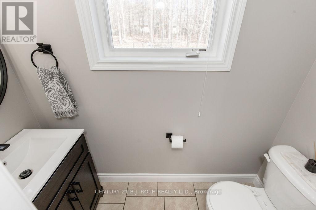 12 Lloyd Cook Drive E Property Photo 16
