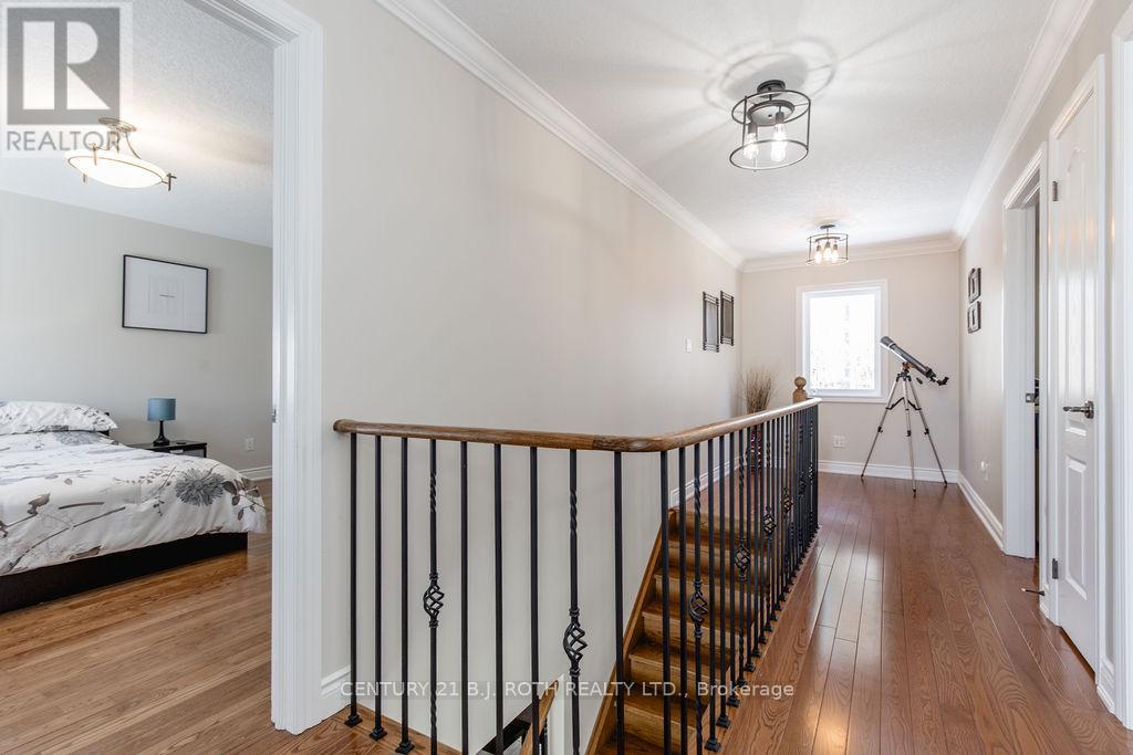 12 Lloyd Cook Drive E Property Photo 18