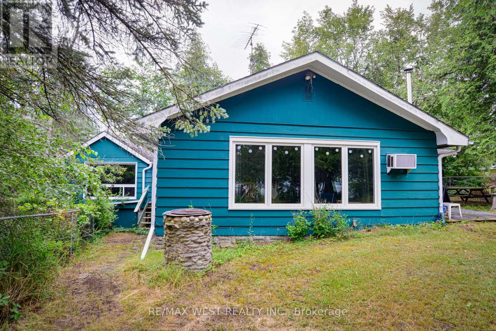 1072 Sylvan Glen Drive Property Photo 7