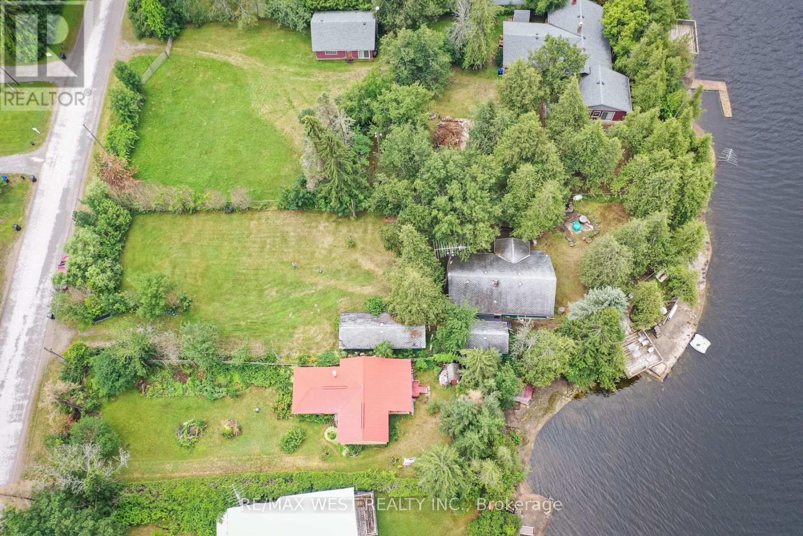 1072 Sylvan Glen Drive Property Photo 10