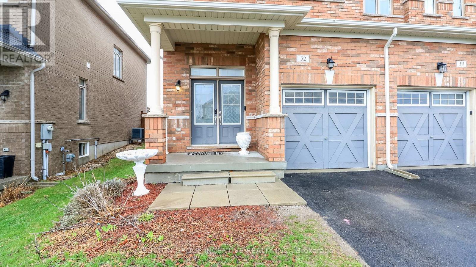 52 Snelgrove Crescent Property Photo 3