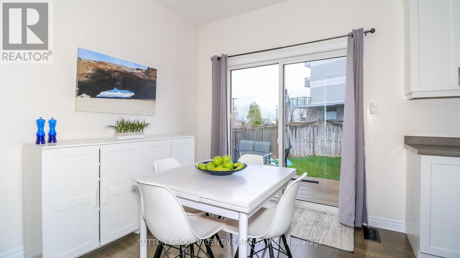 52 Snelgrove Crescent Property Photo 12