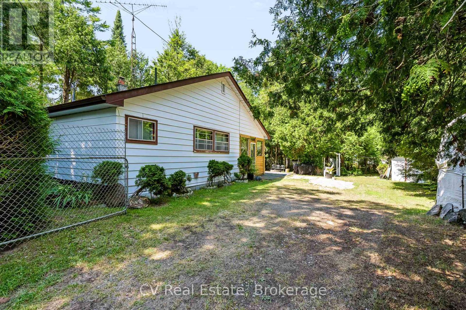 10 Brookside Drive Property Photo 8