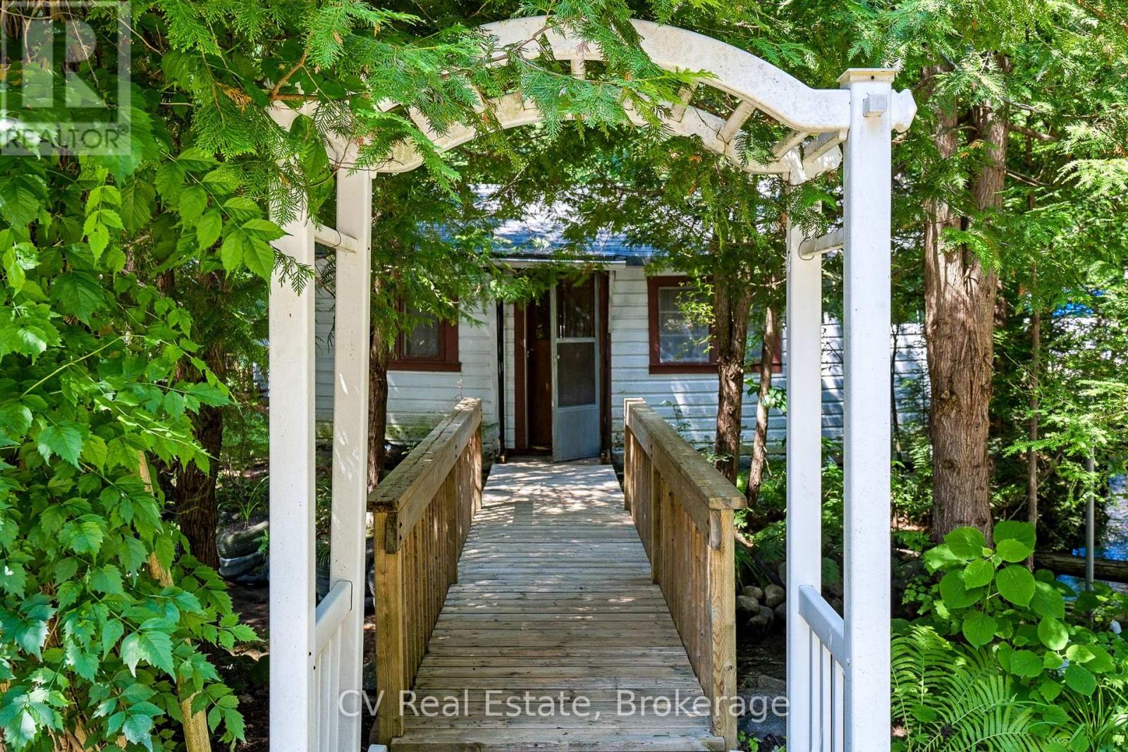 10 Brookside Drive Property Photo 15
