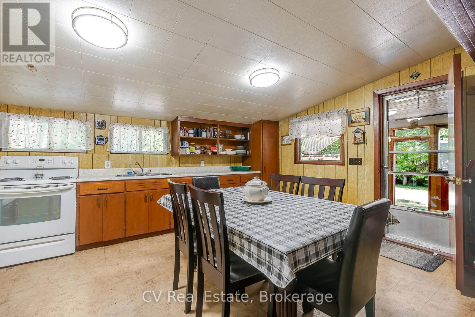 10 Brookside Drive Property Photo 22