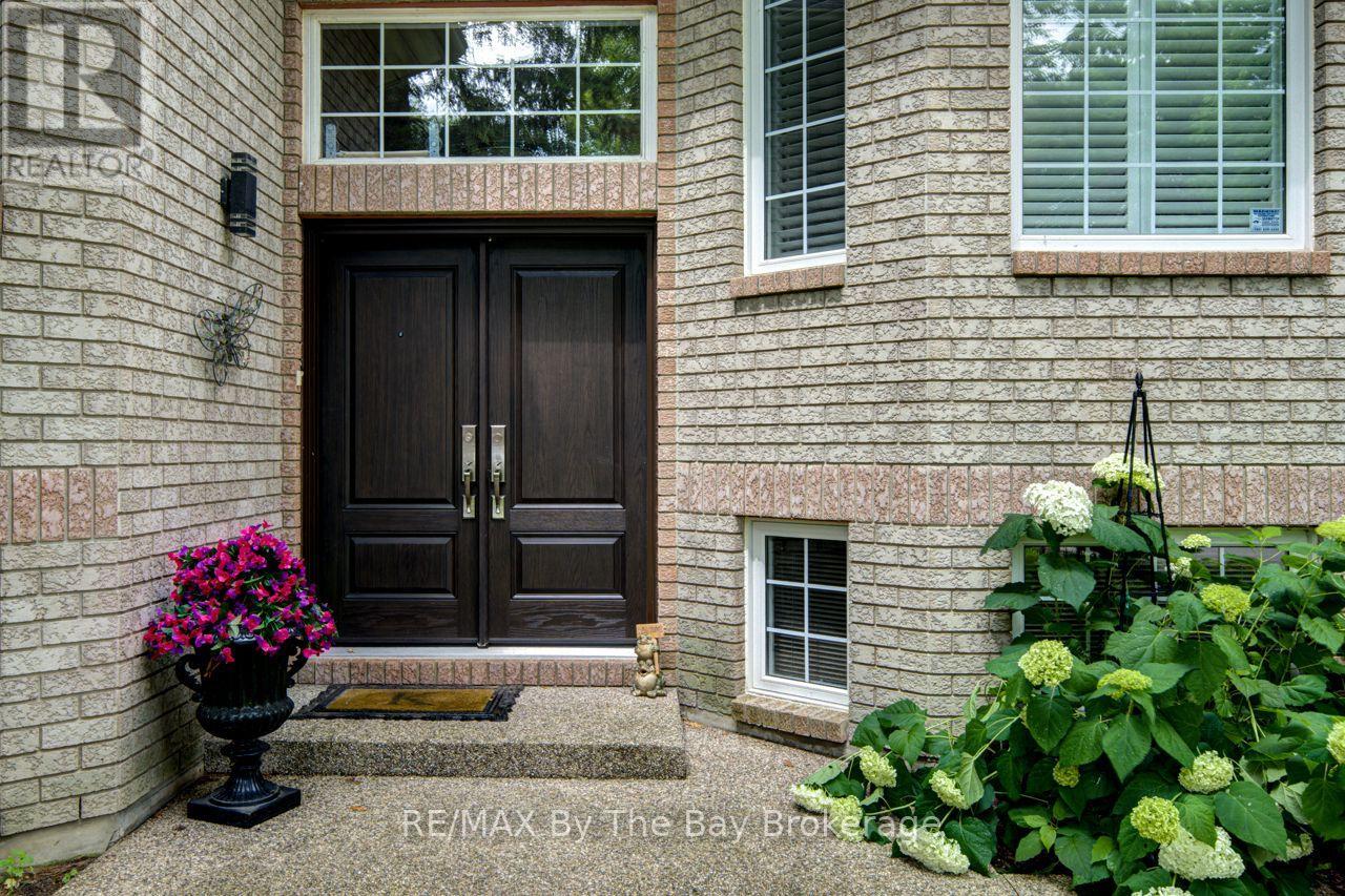 22 Downer Crescent Property Photo 7