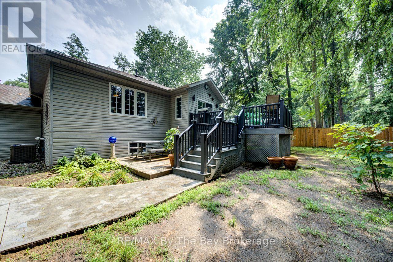22 Downer Crescent Property Photo 45