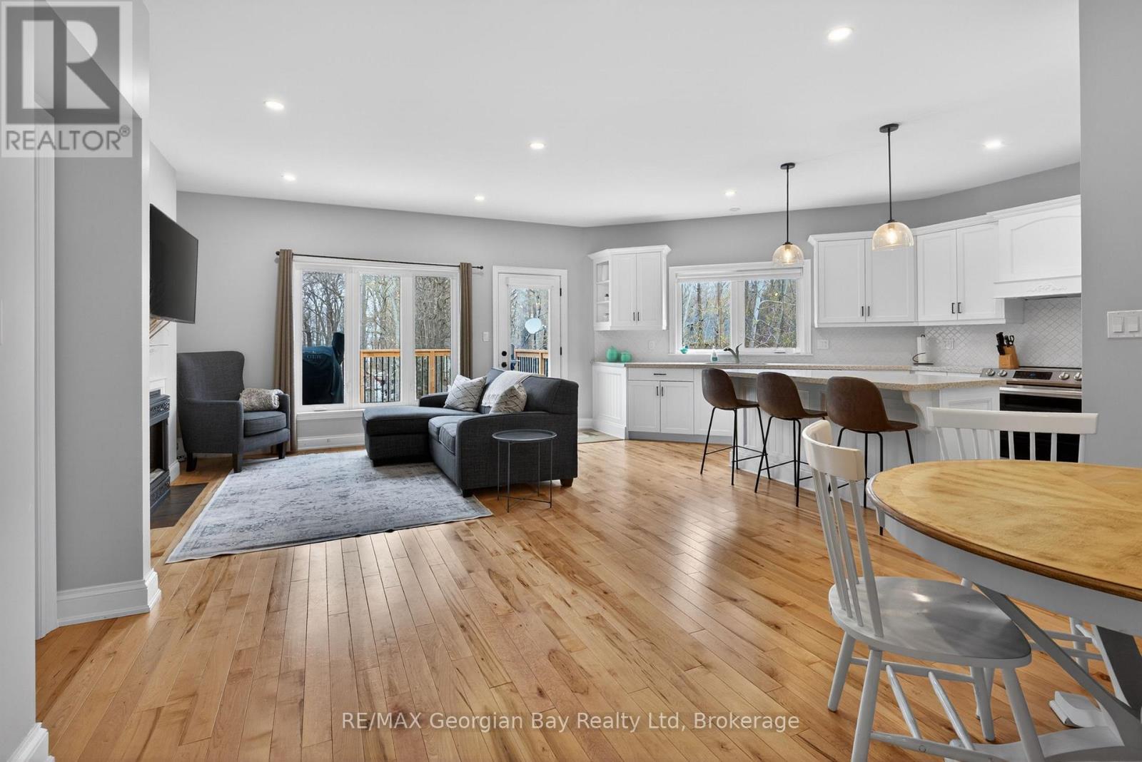 73 Polish Avenue Property Photo 4