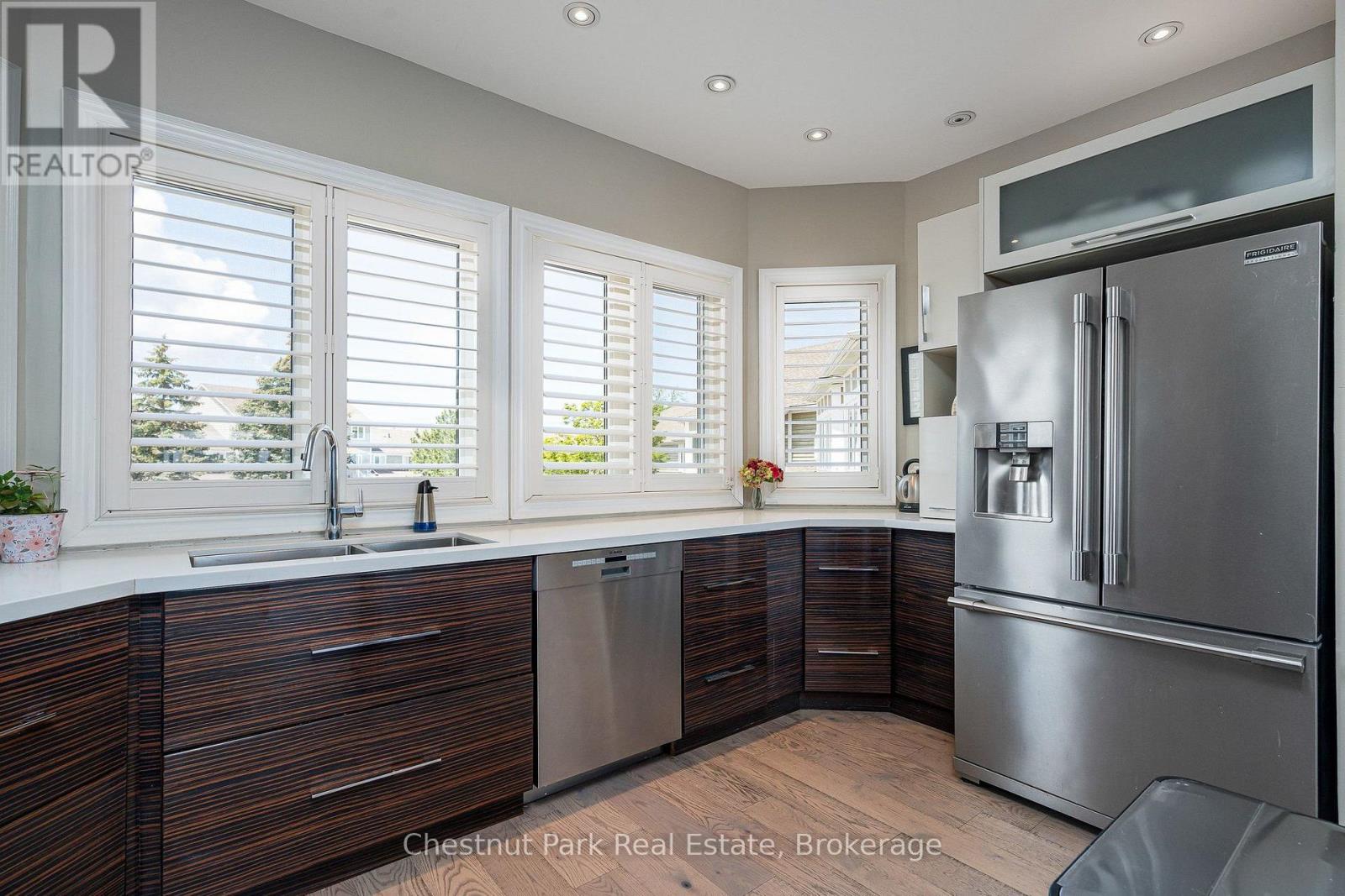 9 Cranberry Surf Property Photo 10
