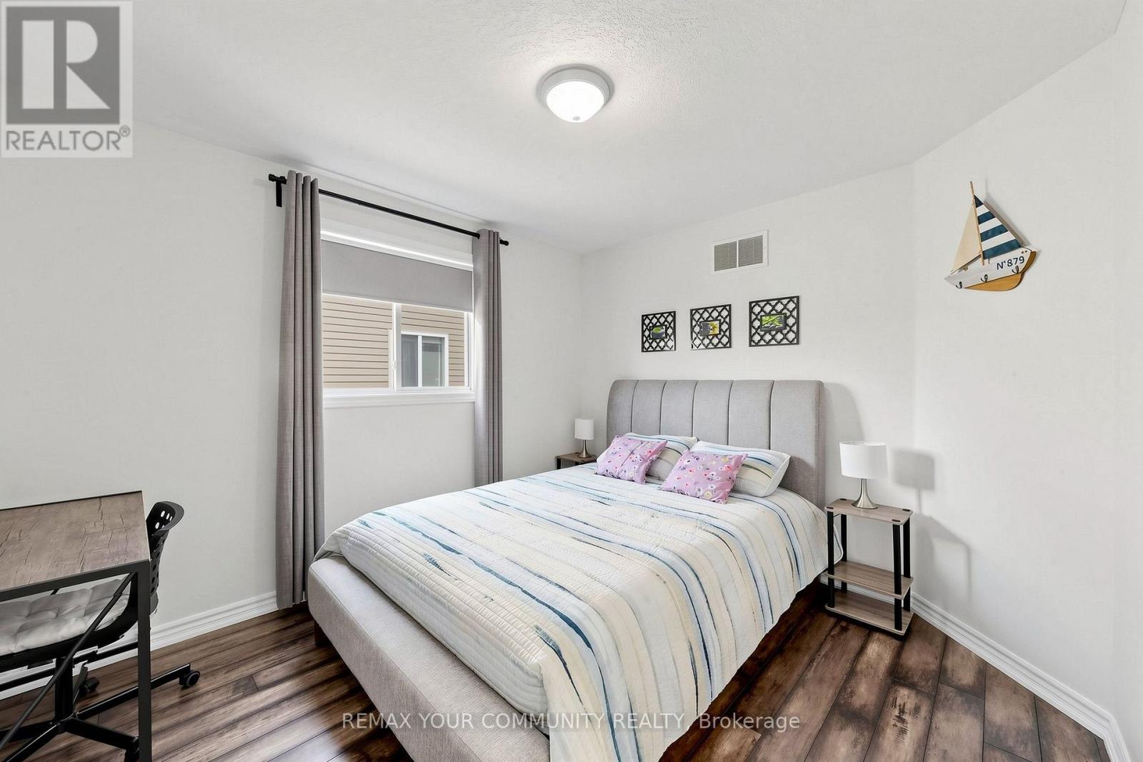 18 Davis Street Property Photo 29
