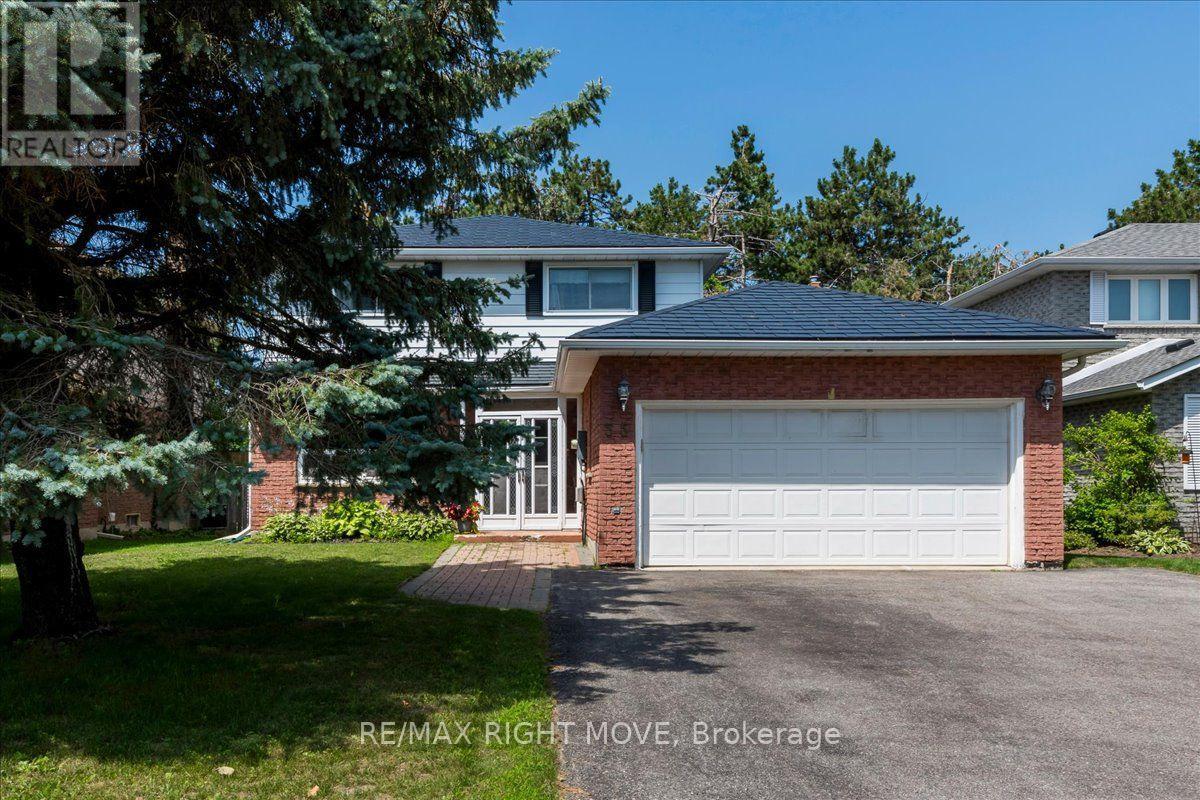 55 Laurentian Lane Property Photo 1