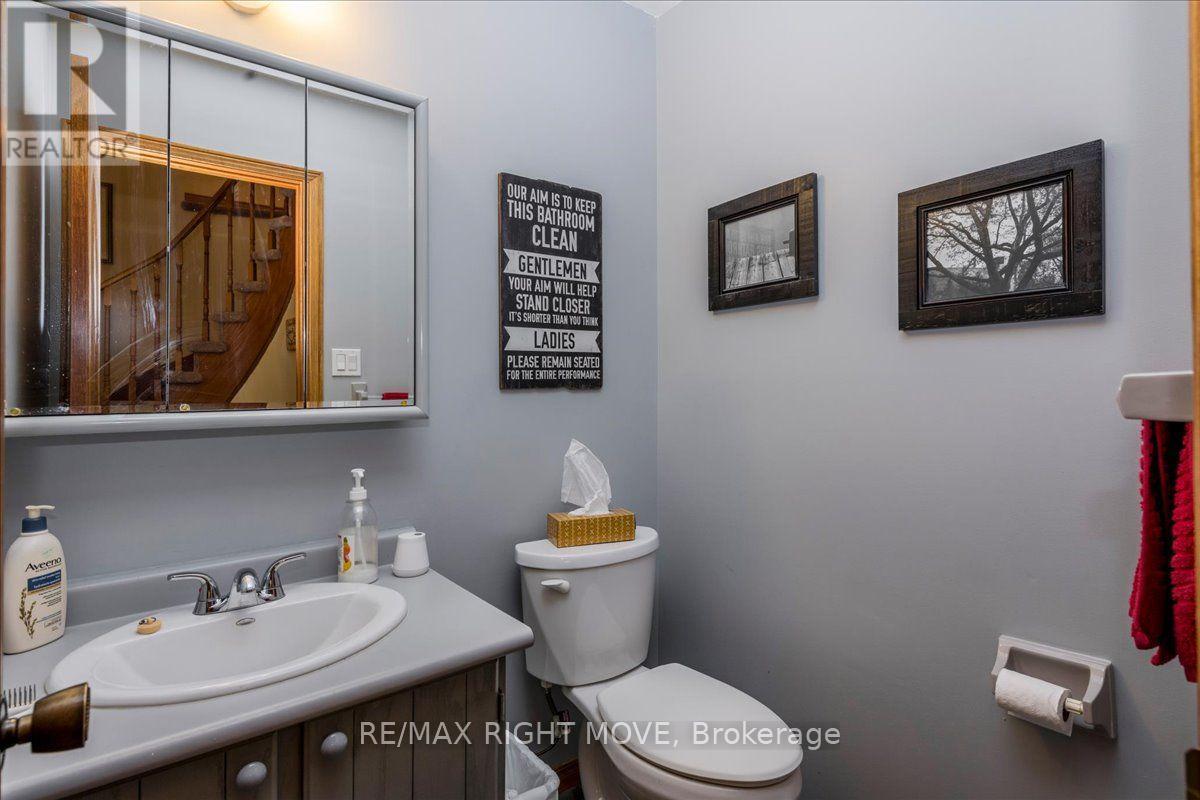 55 Laurentian Lane Property Photo 14