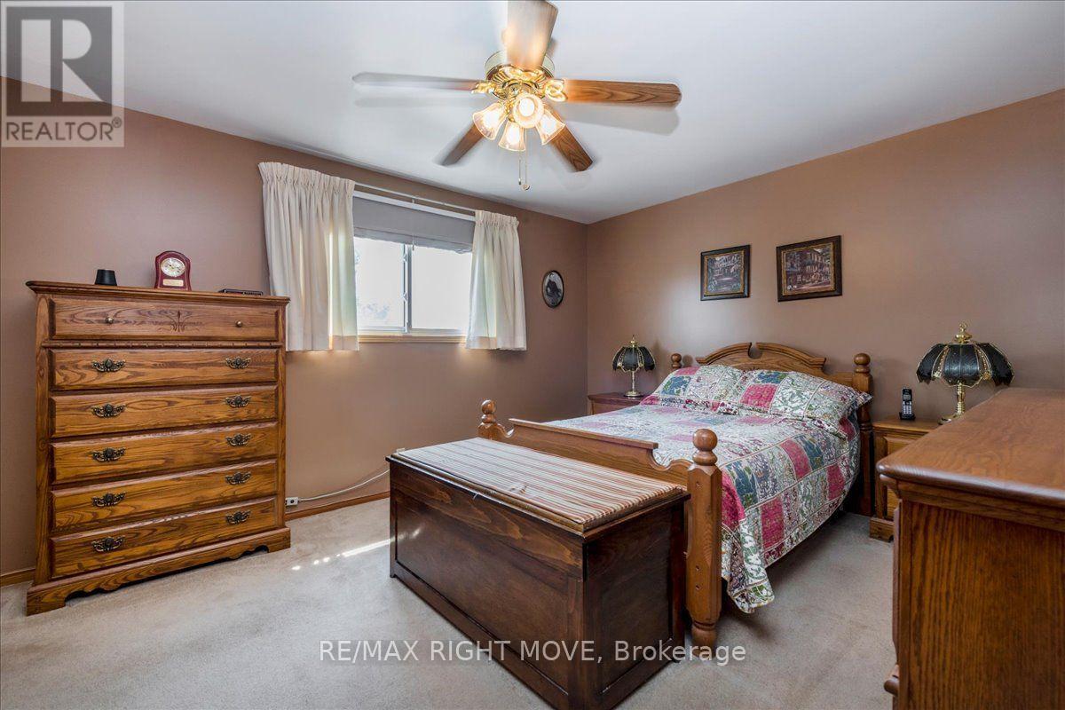 55 Laurentian Lane Property Photo 18