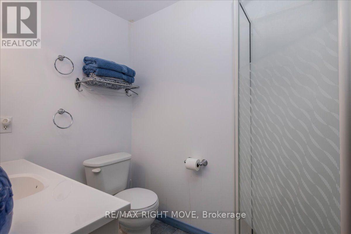 55 Laurentian Lane Property Photo 25