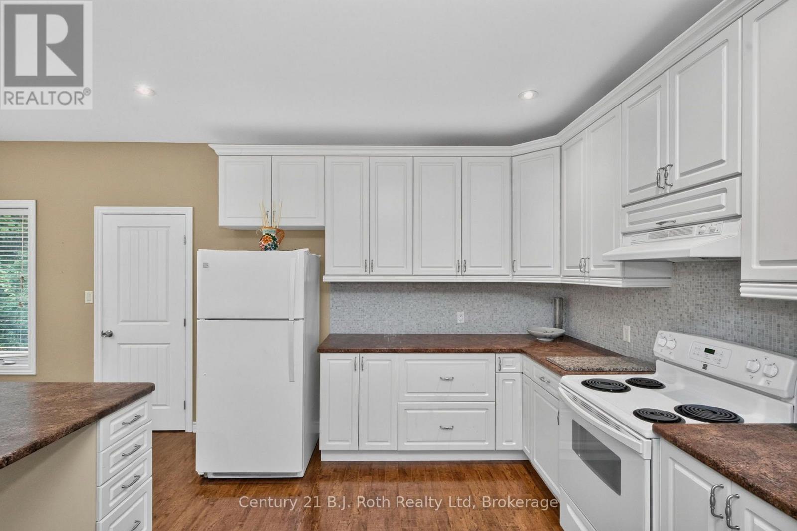 11 Rue Karola Road Property Photo 16