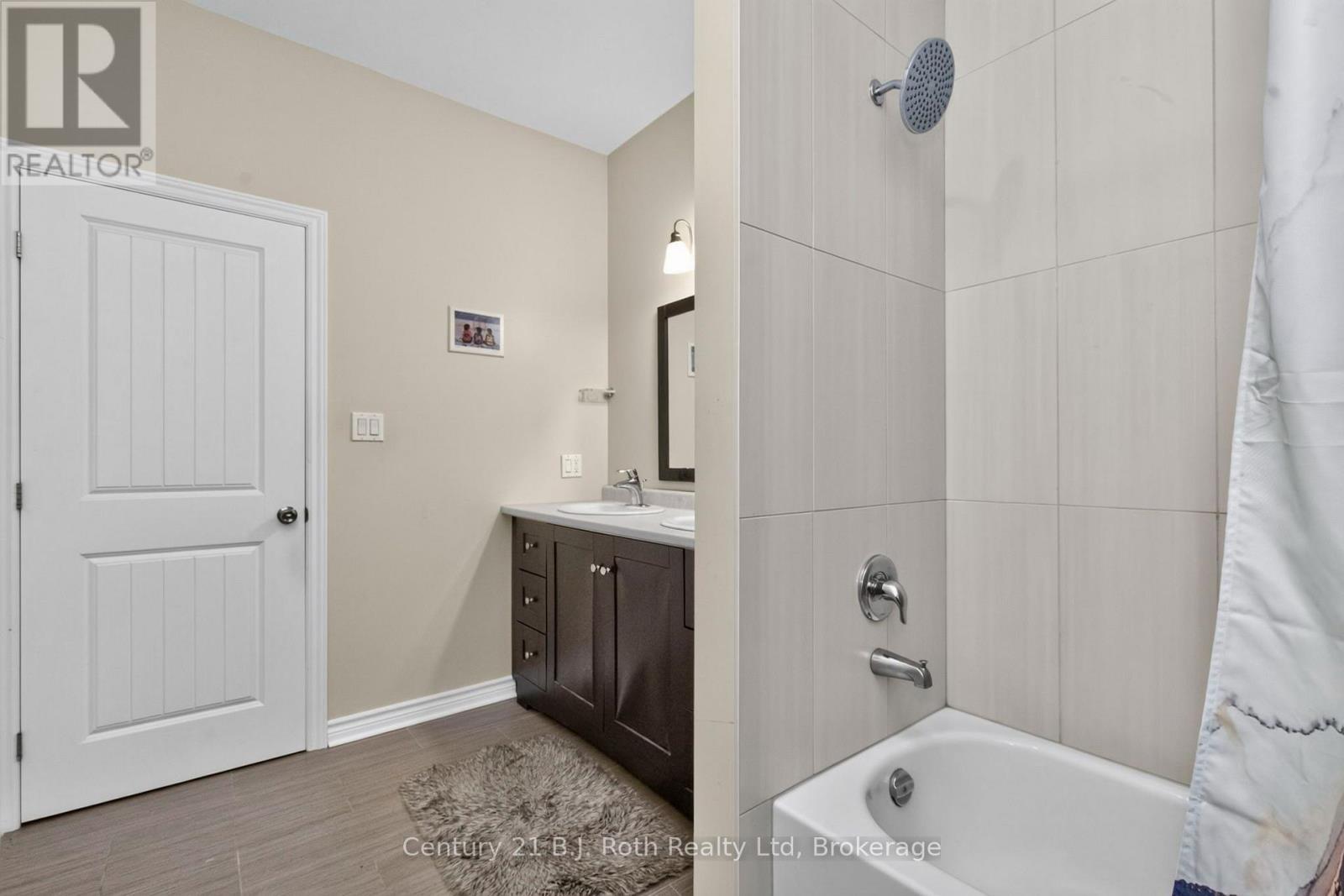 11 Rue Karola Road Property Photo 31