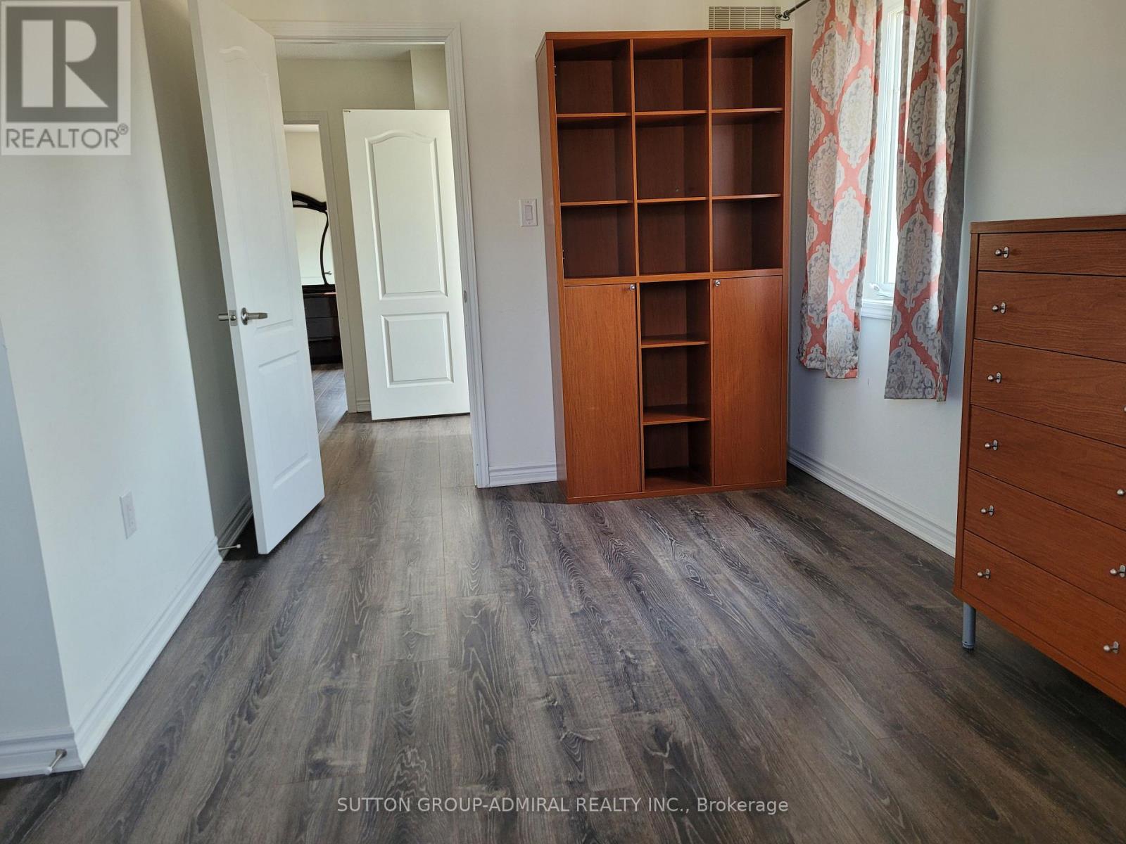104 Village Gate Drive Property Photo 2