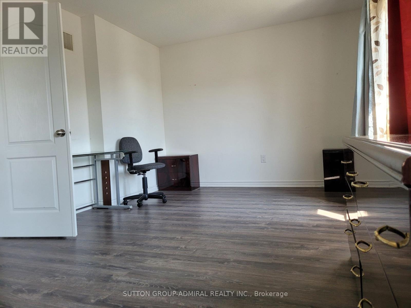 104 Village Gate Drive Property Photo 14
