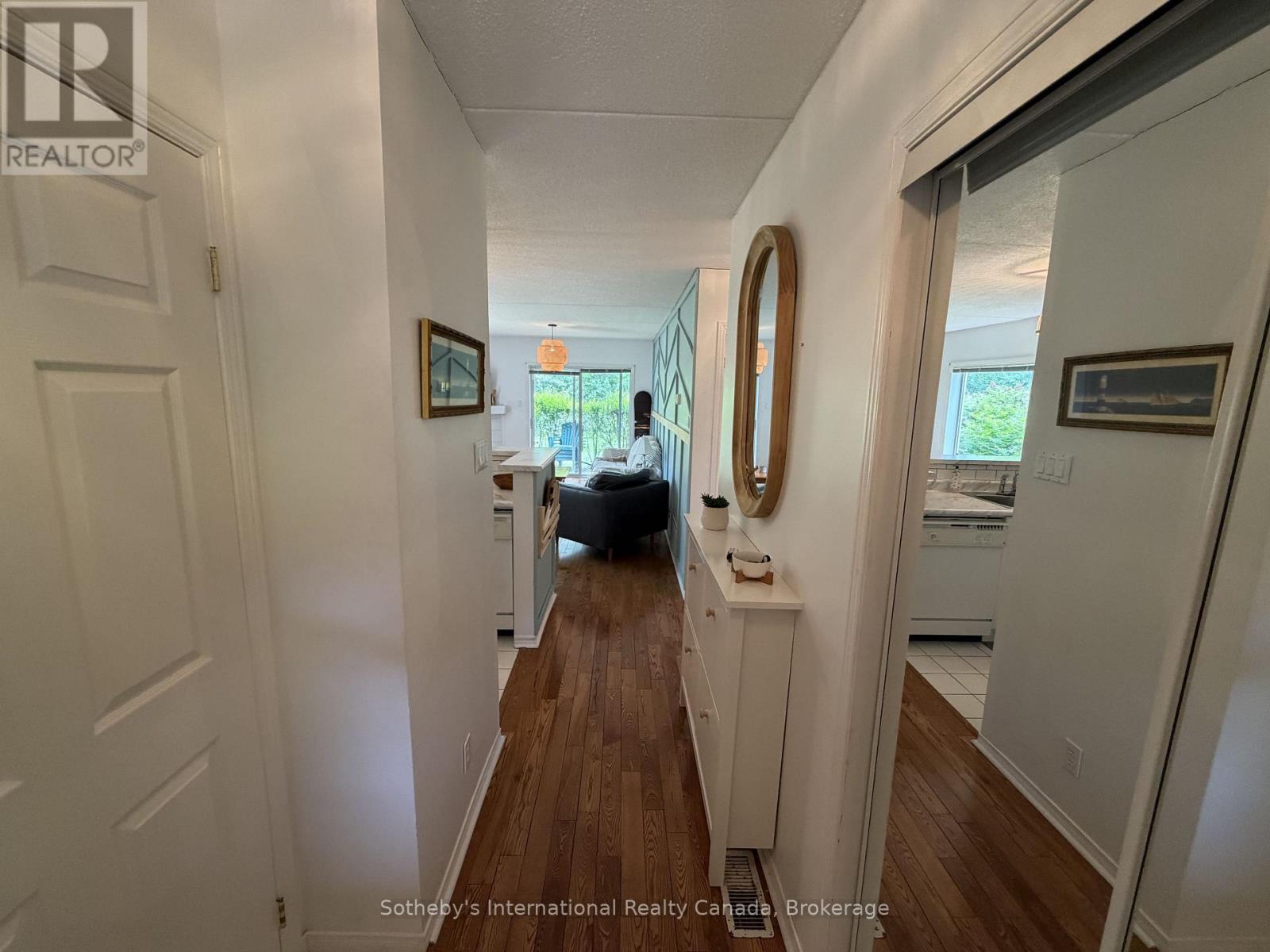 329 Mariners Way Property Photo 5