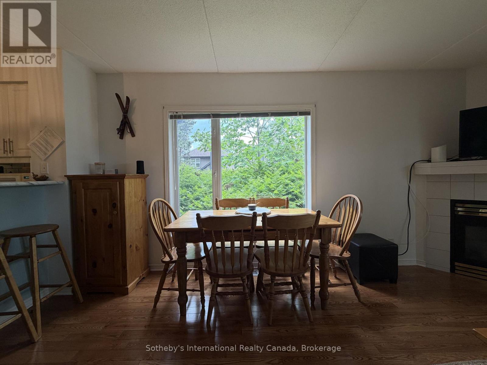 329 Mariners Way Property Photo 9