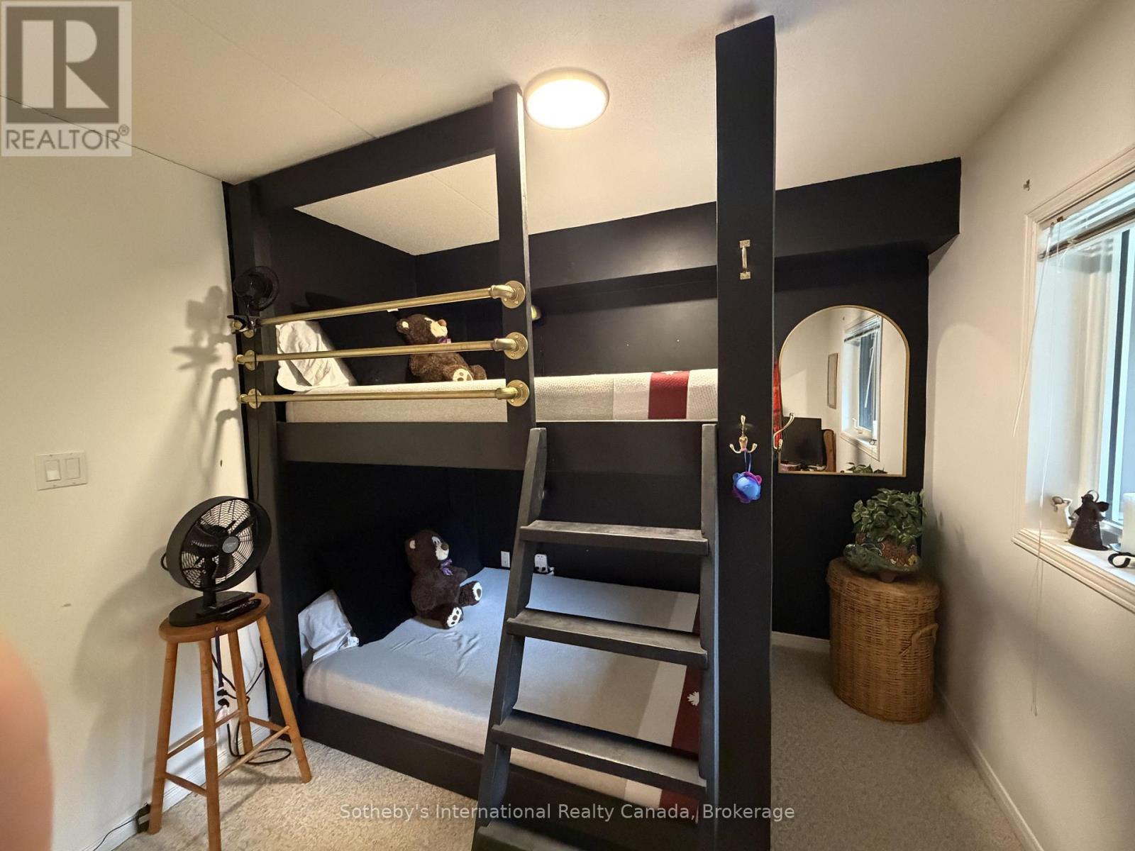 329 Mariners Way Property Photo 15