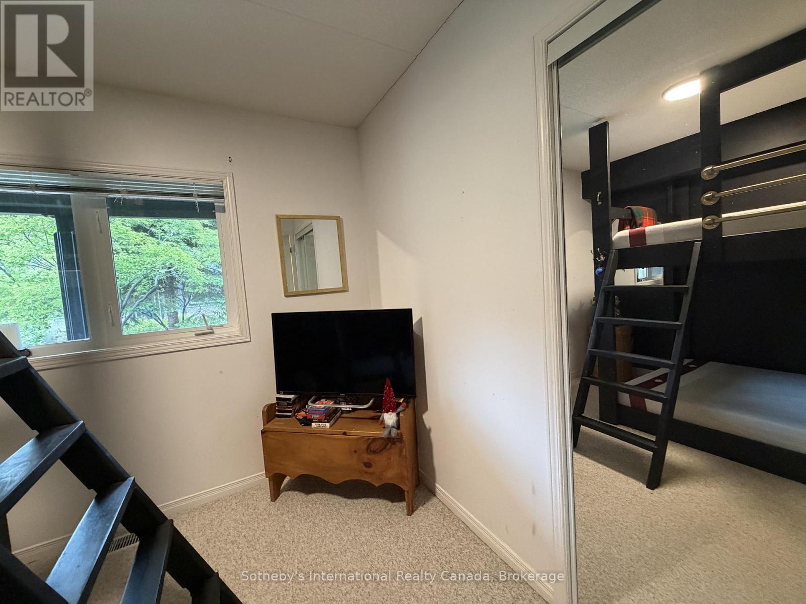 329 Mariners Way Property Photo 16