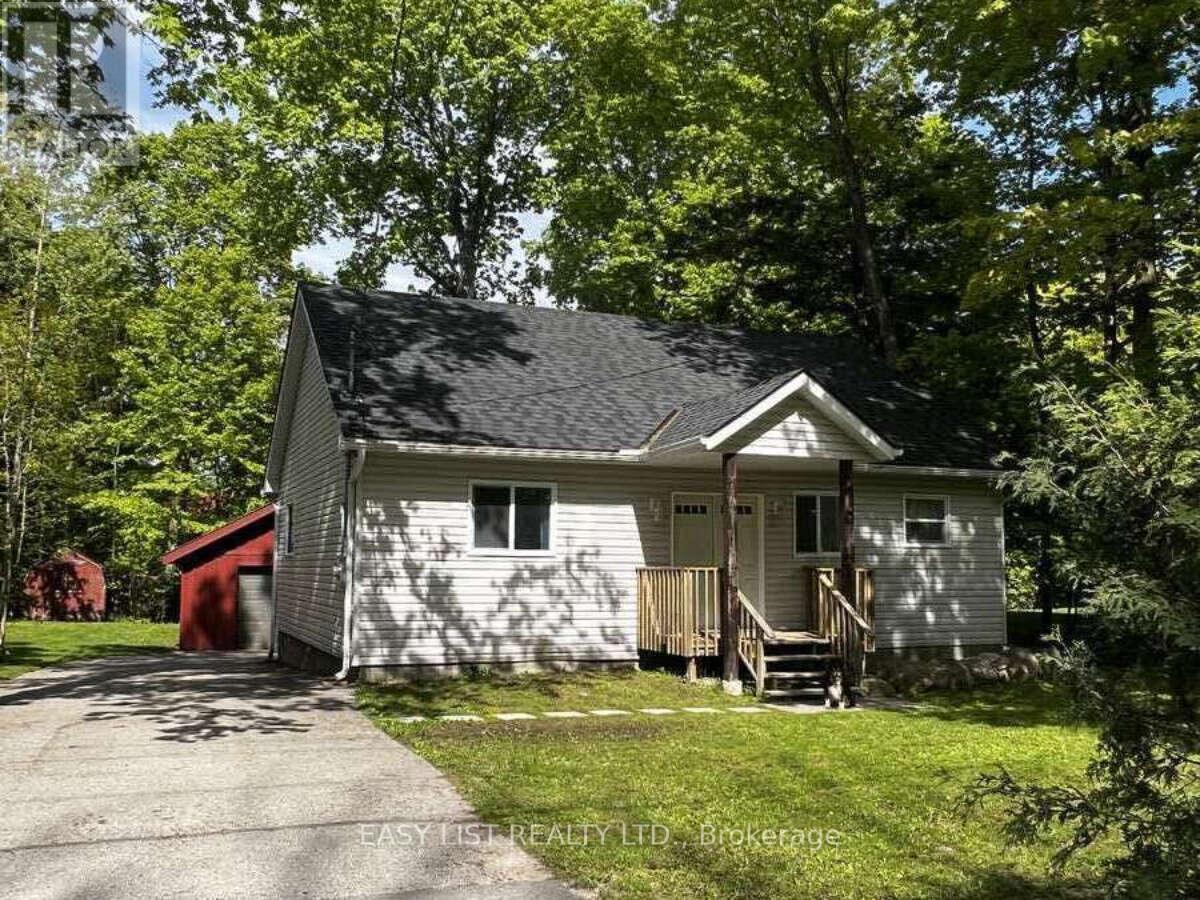 2135 CHAMPLAIN ROAD Property Photo 1