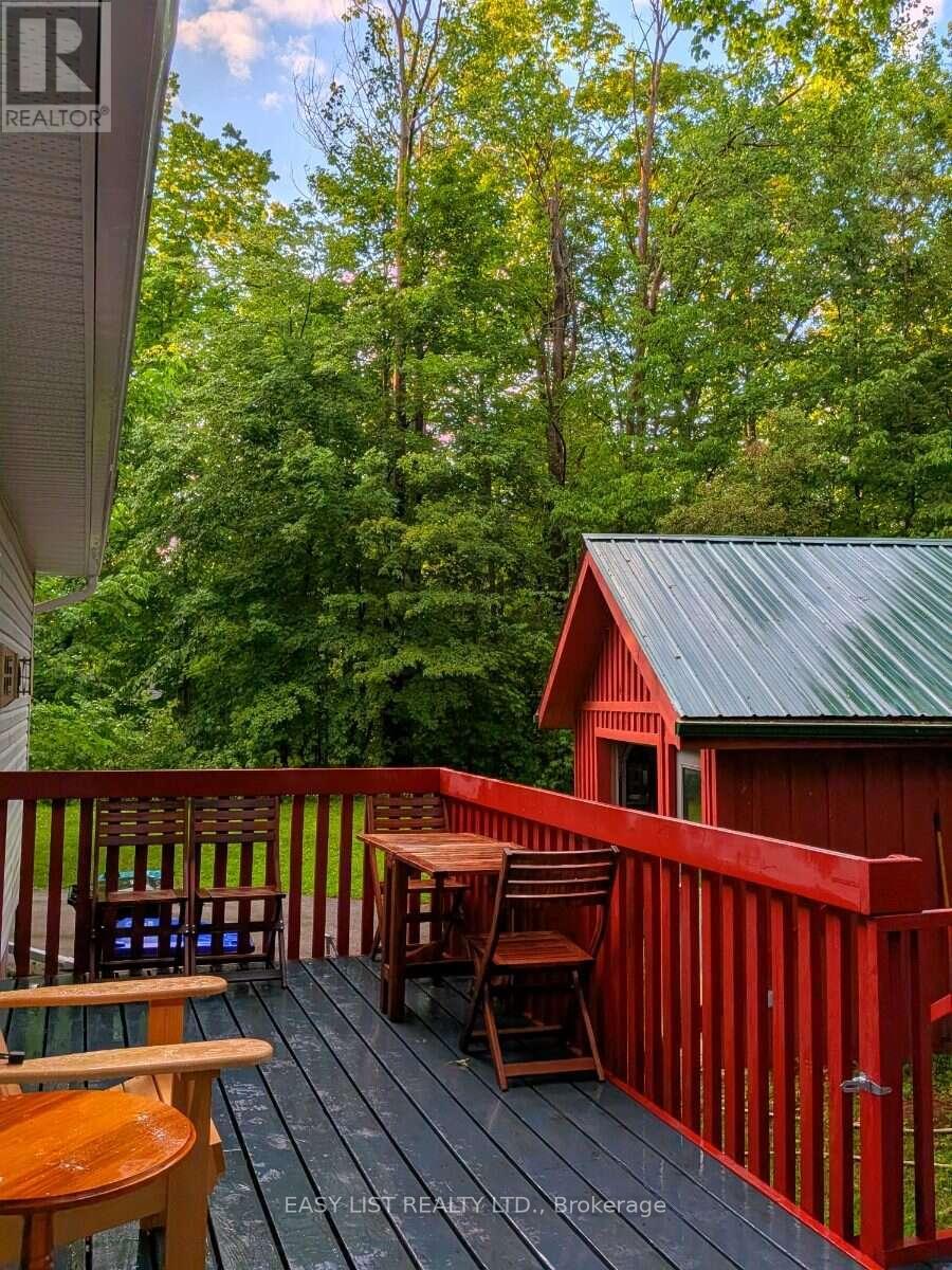 2135 Champlain Road Property Photo 22