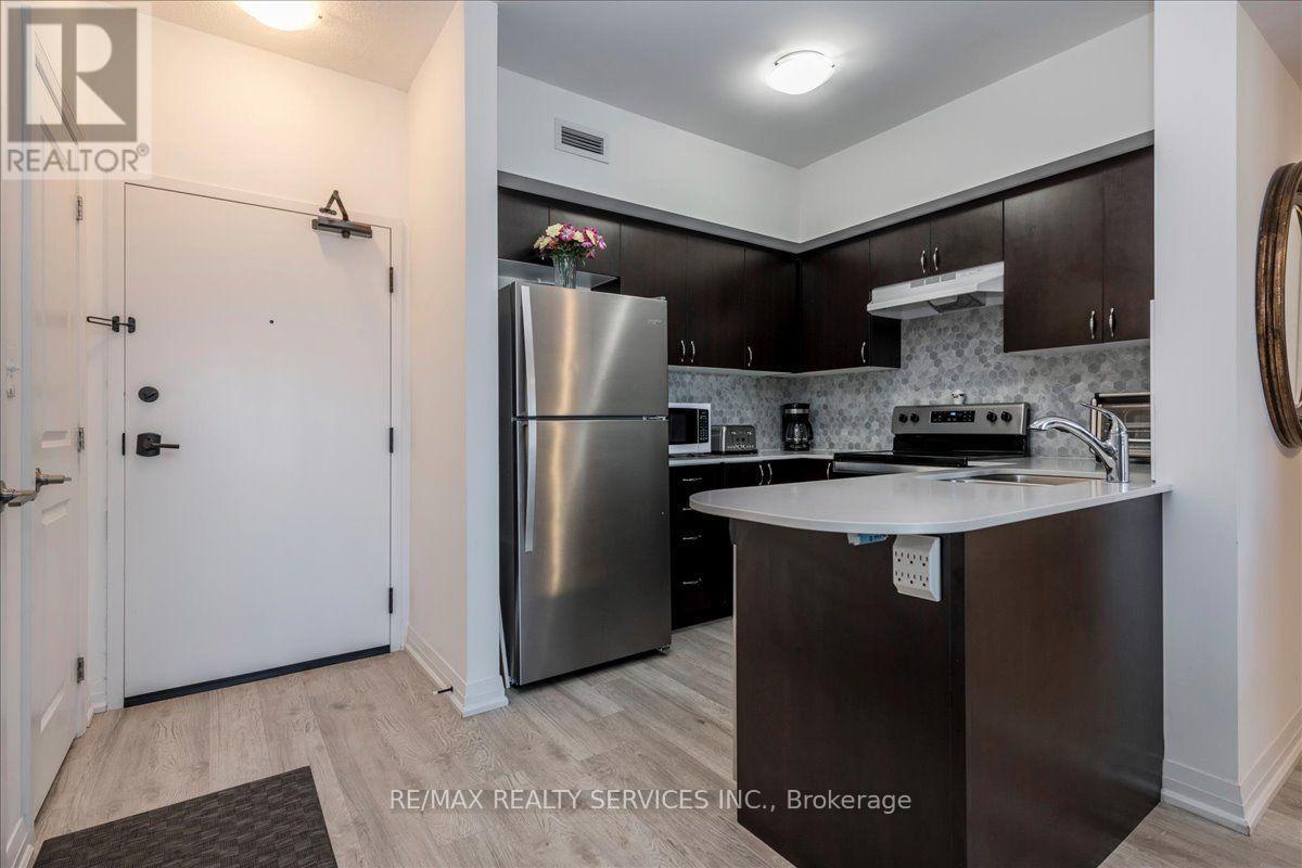 314 - 54 Koda Street Property Photo 3