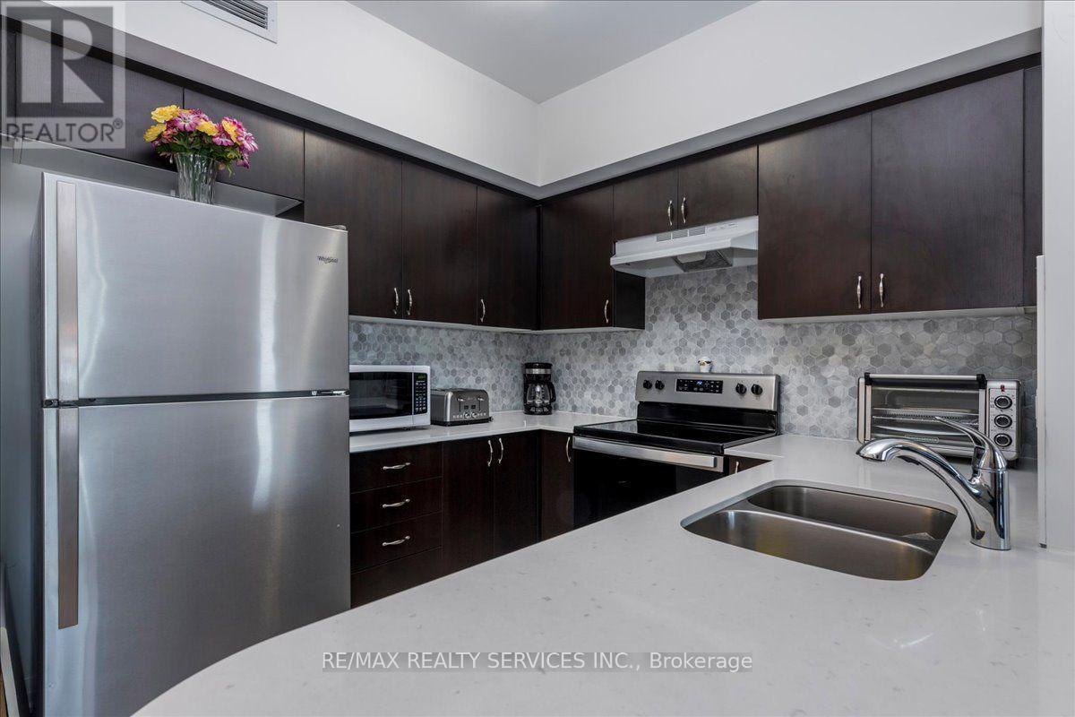 314 - 54 Koda Street Property Photo 4