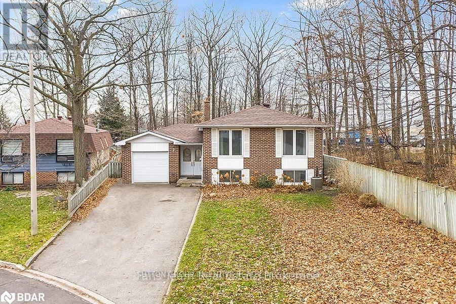 Upper Unit - 7 Rosedale Place Property Photo 1