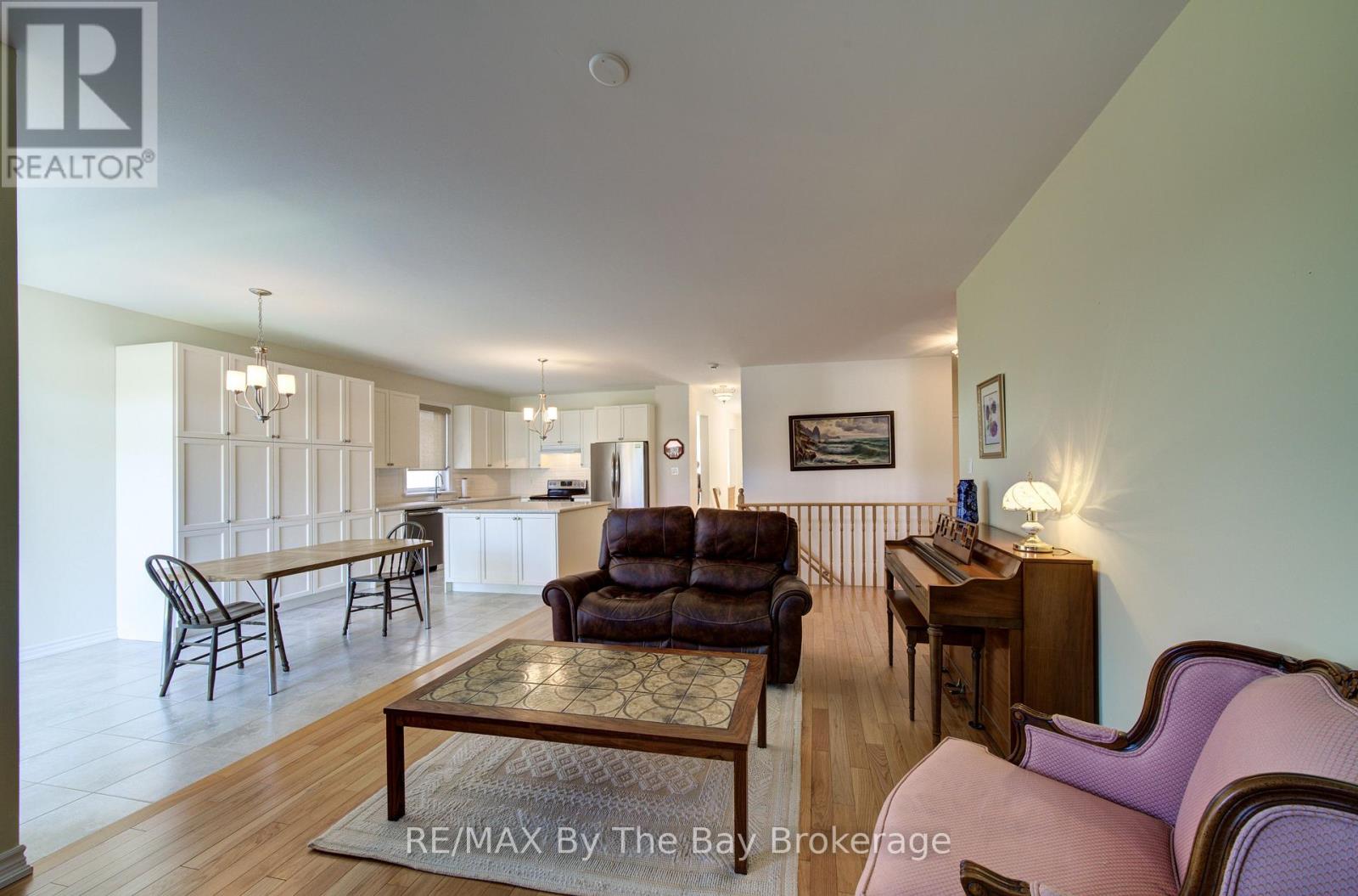 30 Allegra Drive Property Photo 18