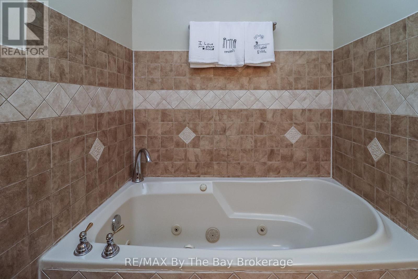 116 Stroud Crescent Property Photo 25