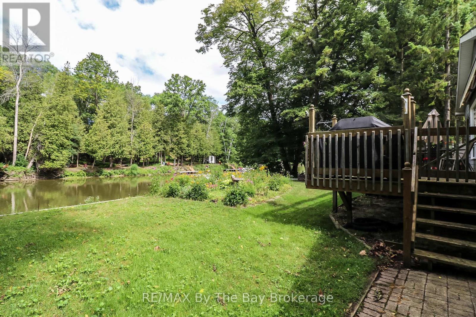 116 Stroud Crescent Property Photo 34