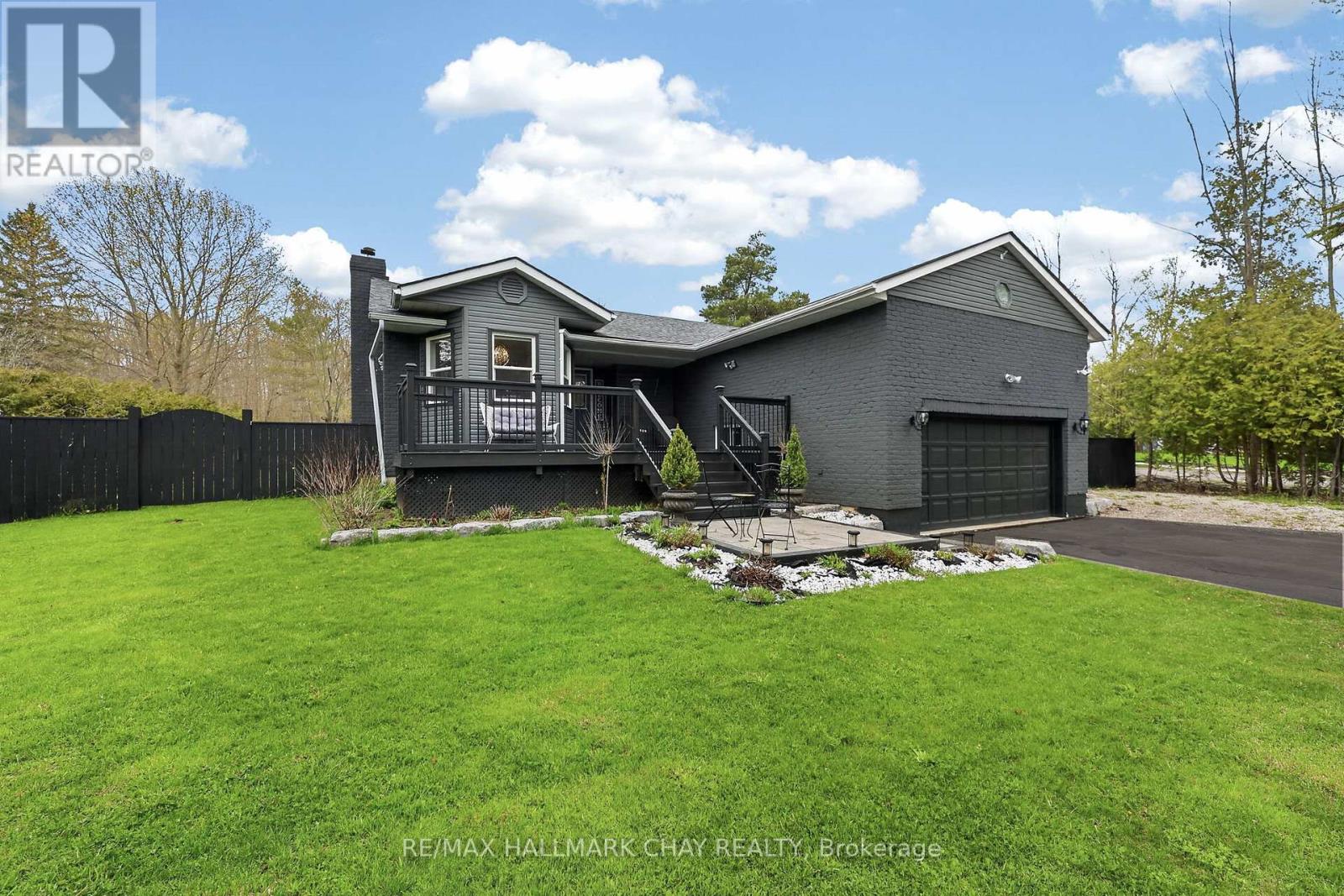 2330 Lakeshore Road E Property Photo 3
