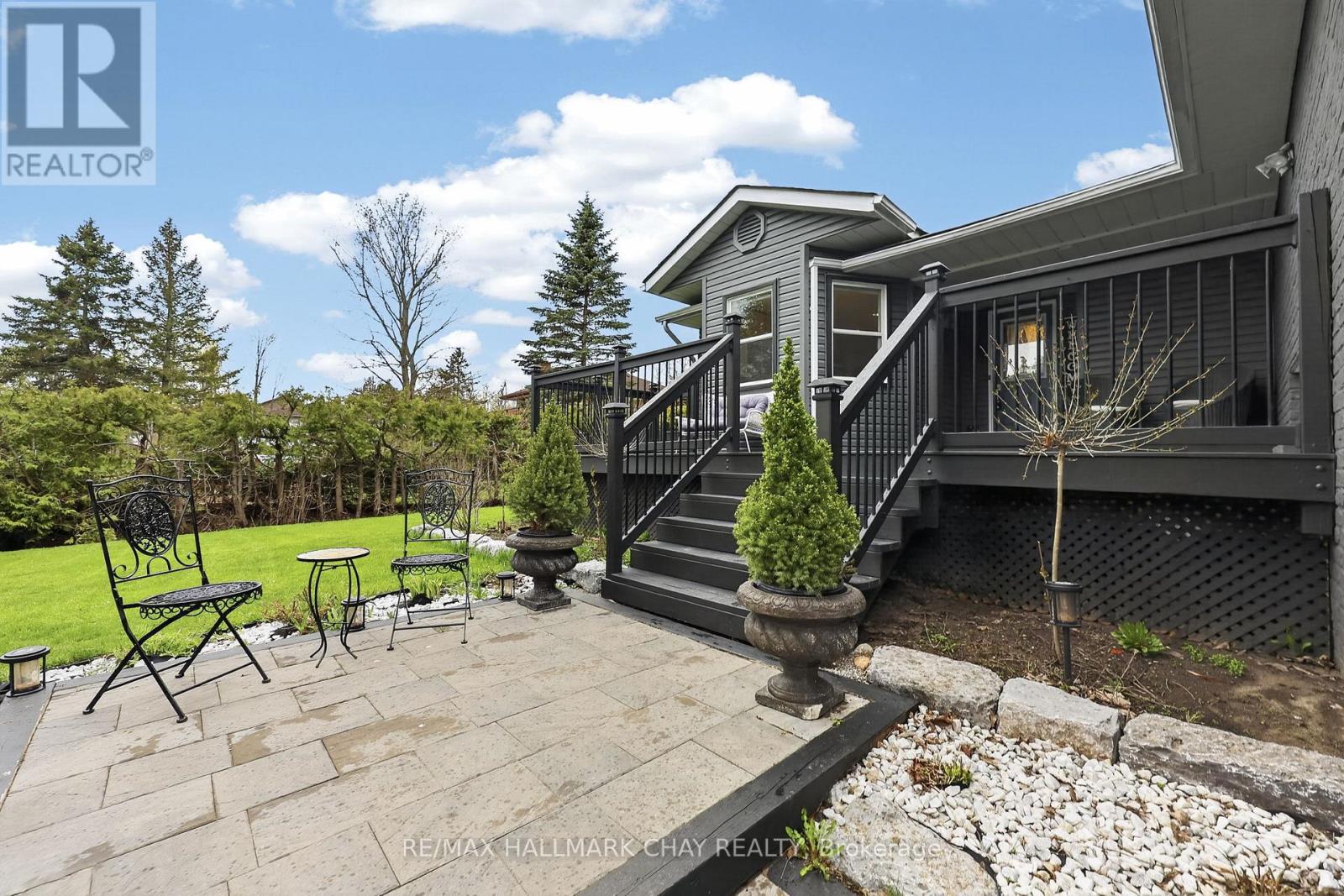 2330 Lakeshore Road E Property Photo 7