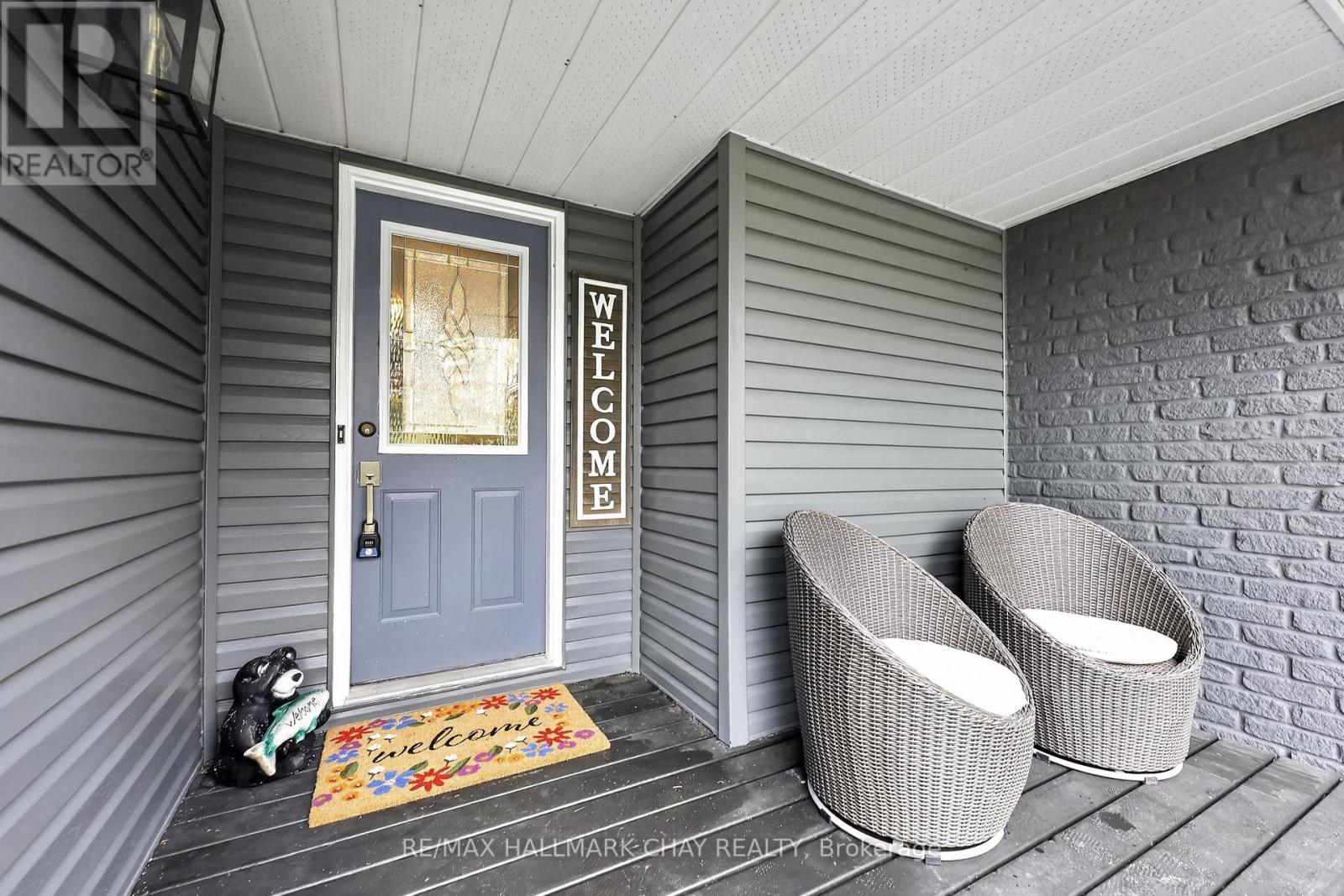 2330 Lakeshore Road E Property Photo 8