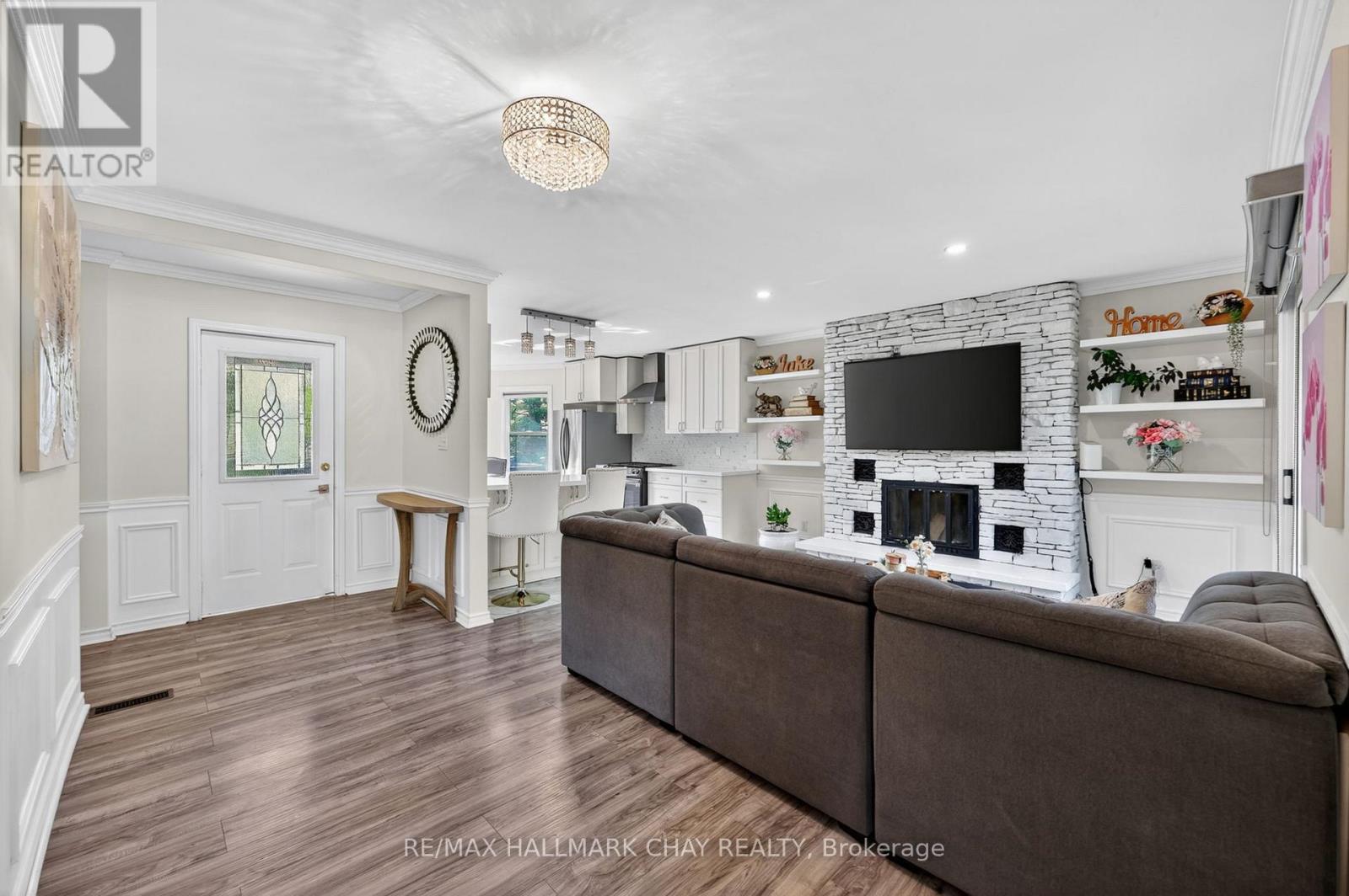 2330 Lakeshore Road E Property Photo 11