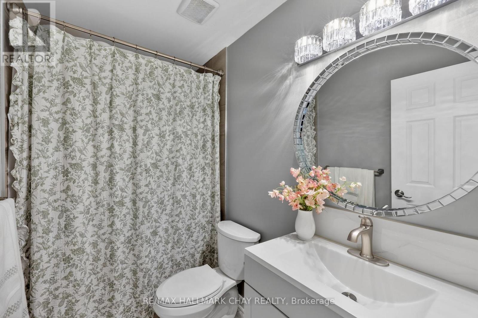 2330 Lakeshore Road E Property Photo 25