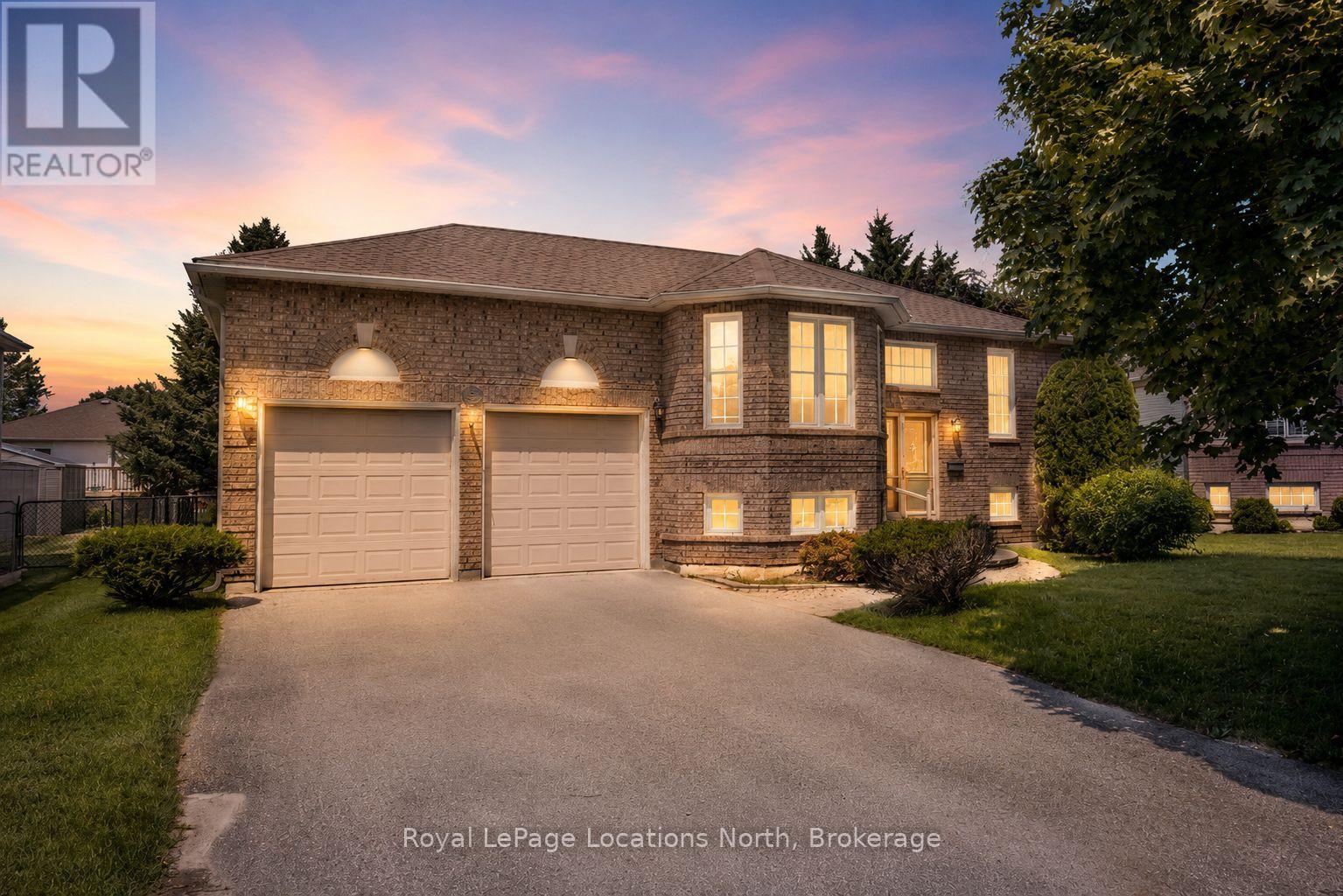 31 BROUWER CRESCENT Property Photo 1