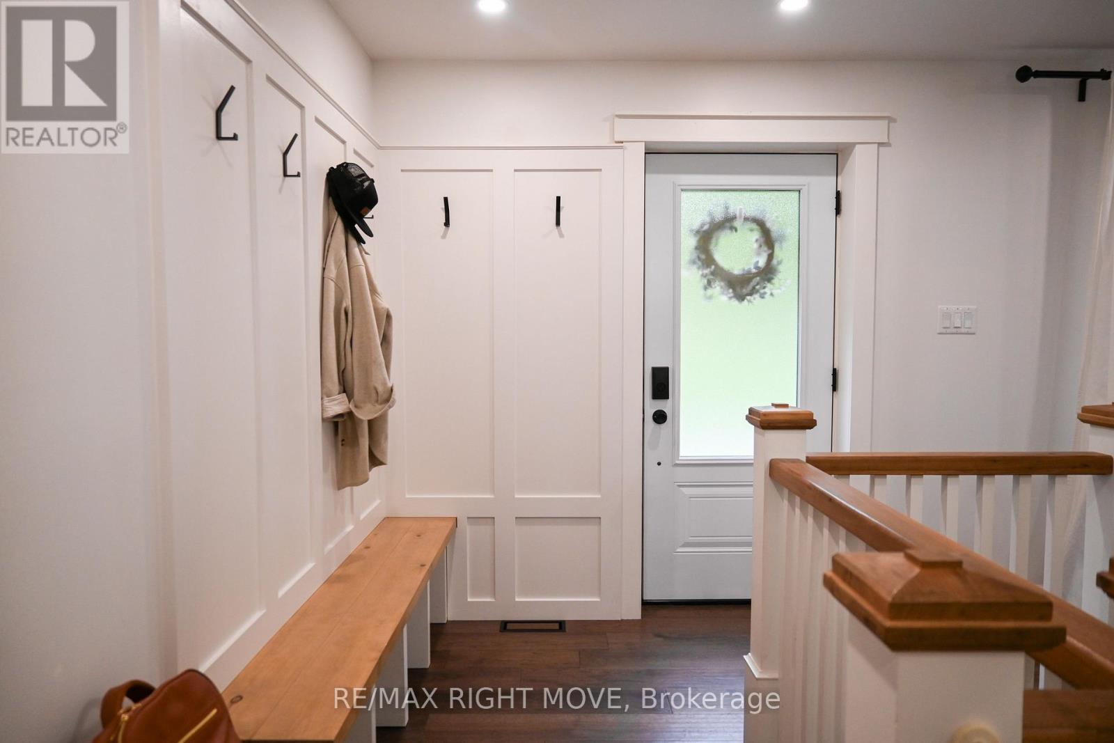 4287 Huronia Road Property Photo 5