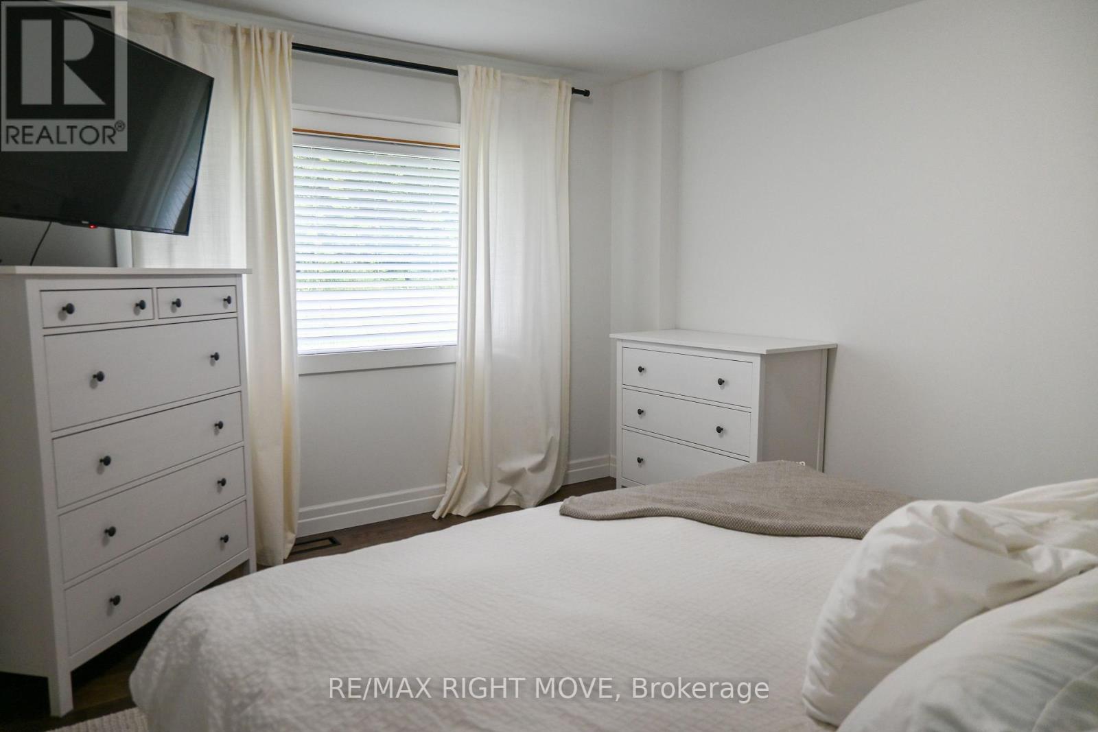 4287 Huronia Road Property Photo 17